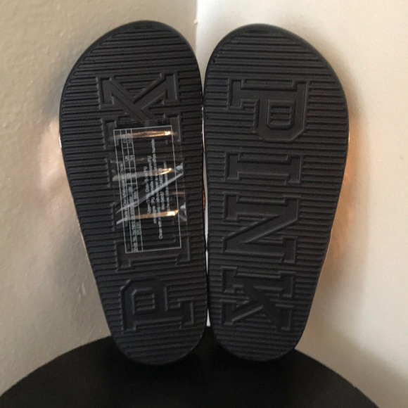 Victoria’s Secret PINK Metallic Rose Gold slides - Picture 4 of 4